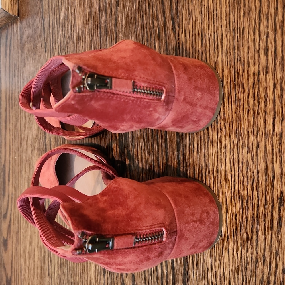 Eileen Fisher Women's Suede Shoes - Picture 4 of 8